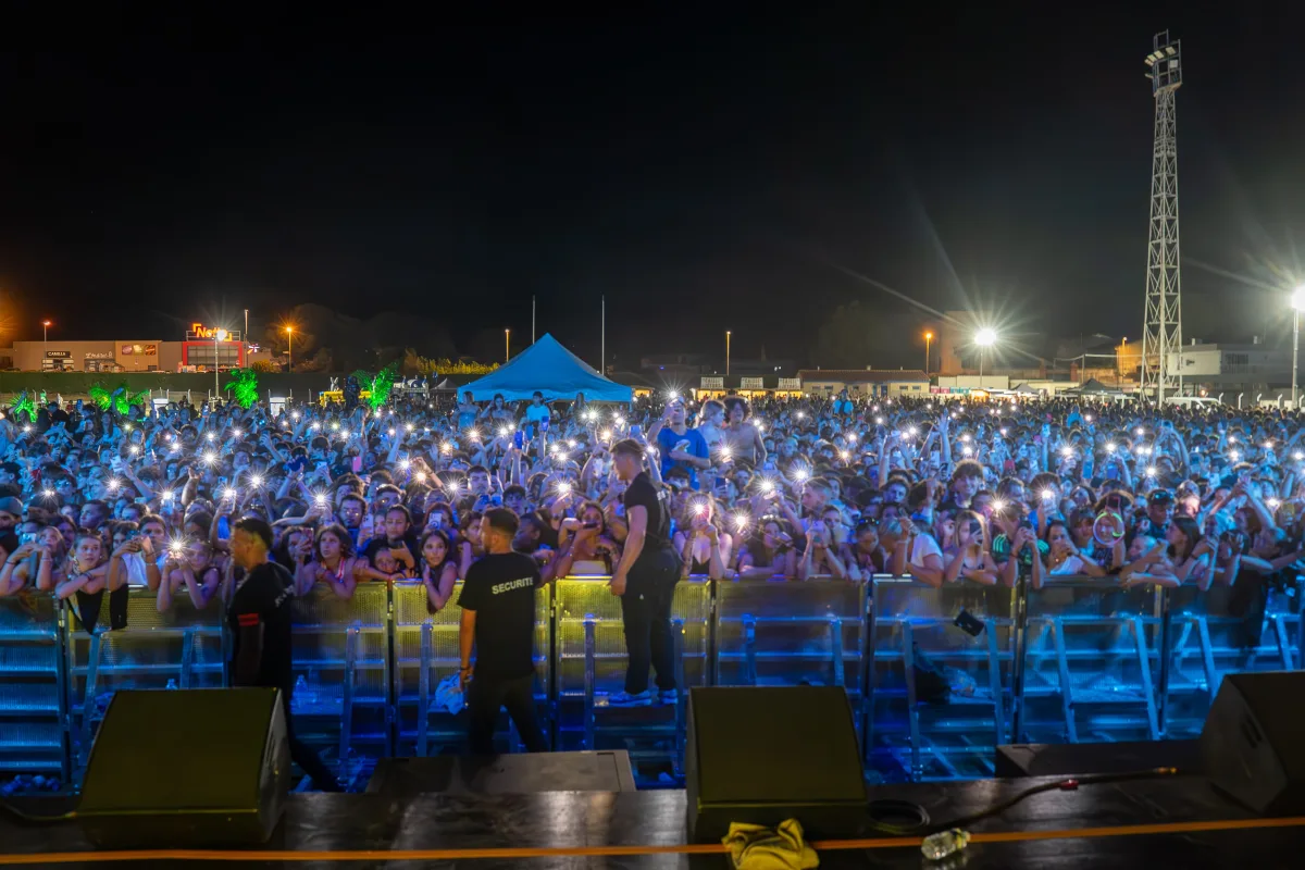 Festival foule nuit — photographe Perpignan