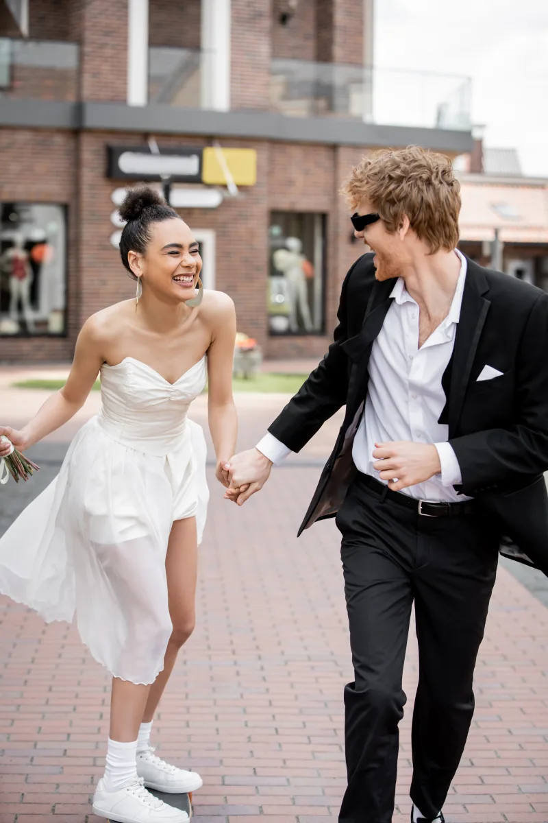 Mariage couple en mouvement — photographe Perpignan